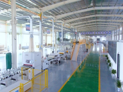 外墻保溫一體板生產(chǎn)線廠家：天意機(jī)械設(shè)備開(kāi)啟建筑保溫裝飾體驗(yàn)