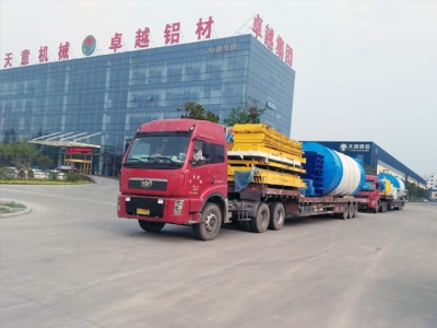 熱烈祝賀內(nèi)蒙古客戶輕質(zhì)墻板生產(chǎn)線成功啟運！